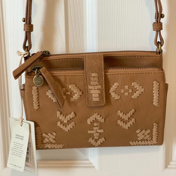Lucky Brand Bags Nwt Lucky Brand Convertible Leather Wallet Poshmark